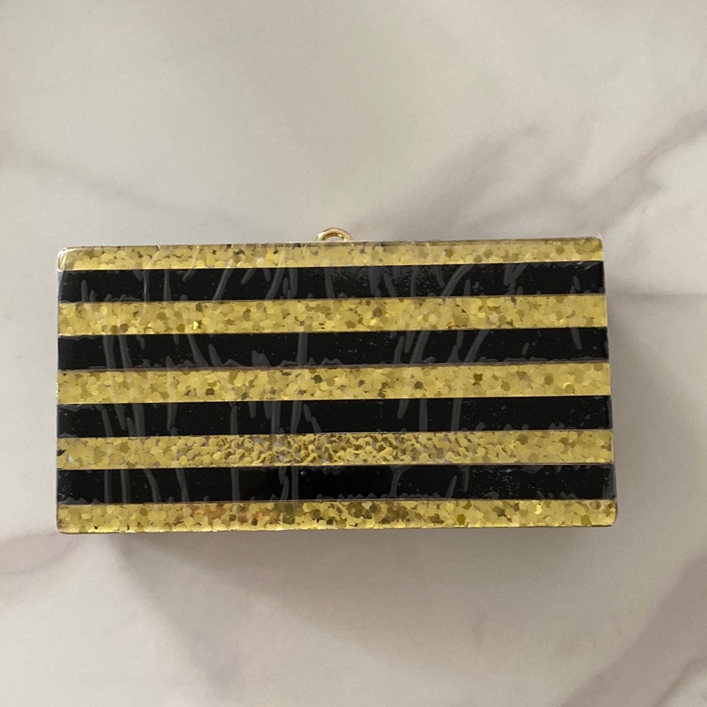 NWOT Pearl N’ Rose stripe clutch purse